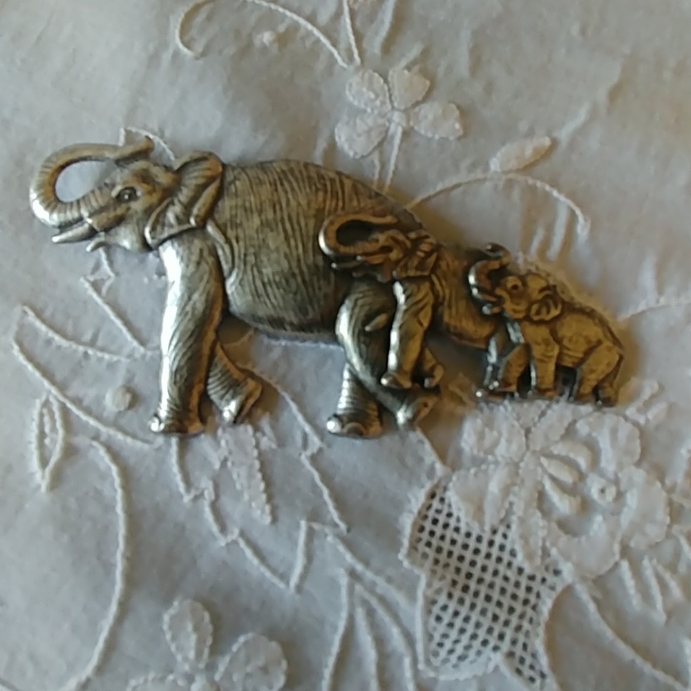 Elephant Pin